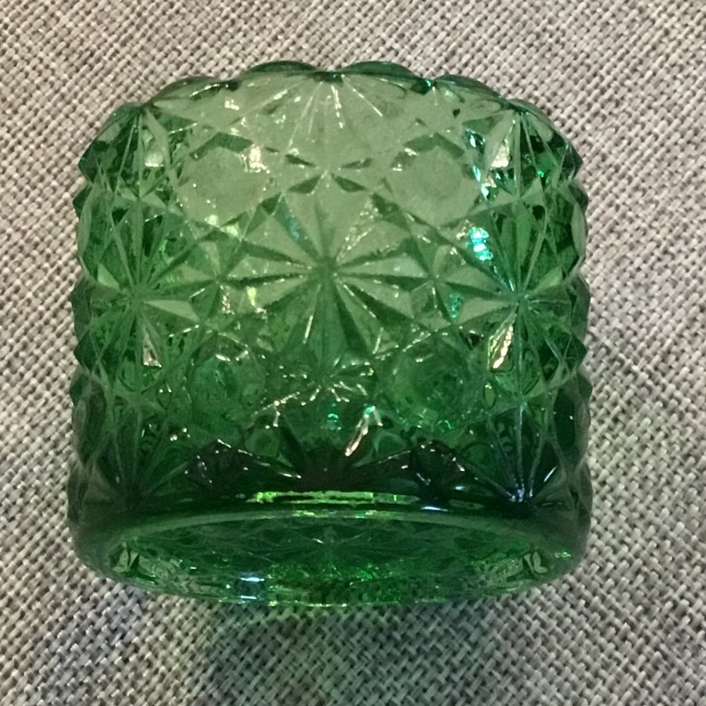 Fenton Daisy Button dark greenToothpick Holder